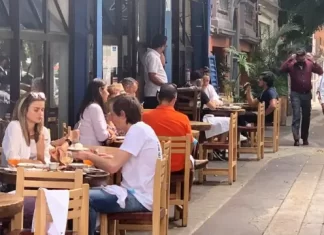 TikToker revela presencia masiva de extranjeros en la Condesa: ¿gentrificación descontrolada en CDMX? gentrificacion en cdmx