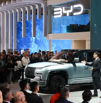 En el Salón del Automóvil de China, los fabricantes de vehículos eléctricos se enfrentarán a la represión de la tecnología autónoma y lanzarán los ‘asesinos’ de Tesla
