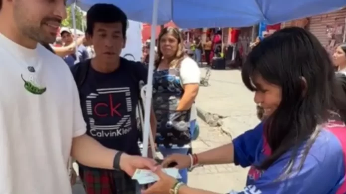 El tiktoker Alex Serrano es estafado por una comerciante mexicana El tiktoker Alex Serrano es estafado por una comerciante mexicana