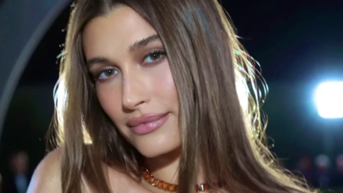 Hailey Bieber vende su empresa de belleza Rhode por mil millones de dólares Hailey Bieber vende su empresa de belleza Rhode por mil millones de dólares