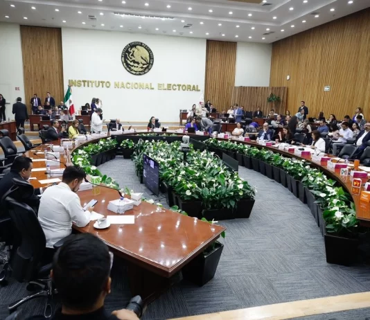 INE enfrenta 820 amparos por reforma judicial: defensa firme de los derechos electorales INE enfrenta 820 amparos por reforma judicial defensa firme de los derechos electorales