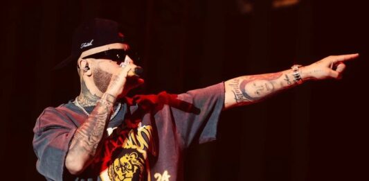 Nicky Jam decepciona en concierto en CDMX: show breve y falta de energía provocan críticas de fans Nicky Jam decepciona en concierto en CDMX show breve y falta de energía provocan críticas de fans