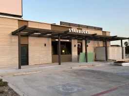 Starbucks estrena su primera cafetería impresa en 3D Starbucks estrena su primera cafetería impresa en 3D
