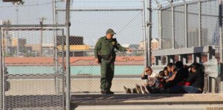 Trump pagará 1.000 dólares a los indocumentados que se autodeporten Trump pagará 1.000 dólares a los indocumentados que se autodeporten