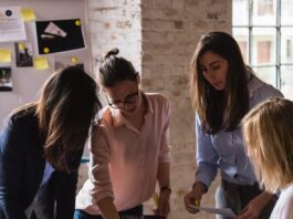Madres, profesionales y mujeres: el coaching como puente hacia el equilibrio interior coaching para mujeres