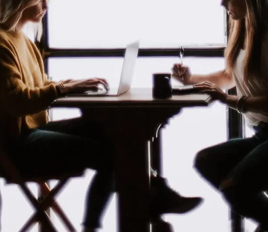 Transforma tu vida profesional: cómo un coach puede darte la claridad que necesitas coaching personal y sus beneficios