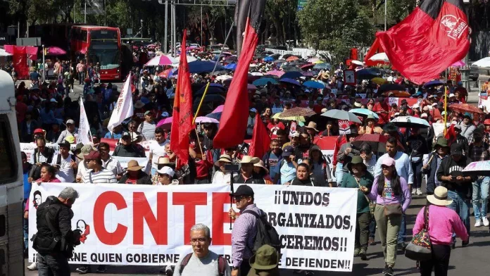 convocan a megamarcha del CNTE 15 de mayo convocan a megamarcha del CNTE 15 de mayo