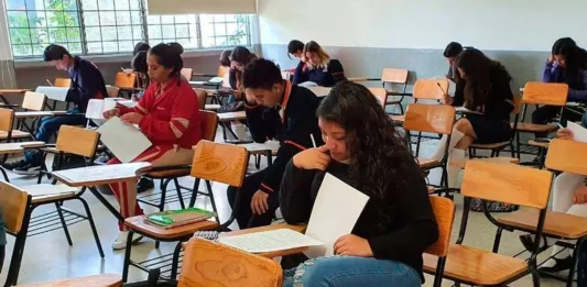 UNIVDEP lanza escuela de negocios con enfoque en IA para transformar la educación superior en México deficit educacion superior mexico