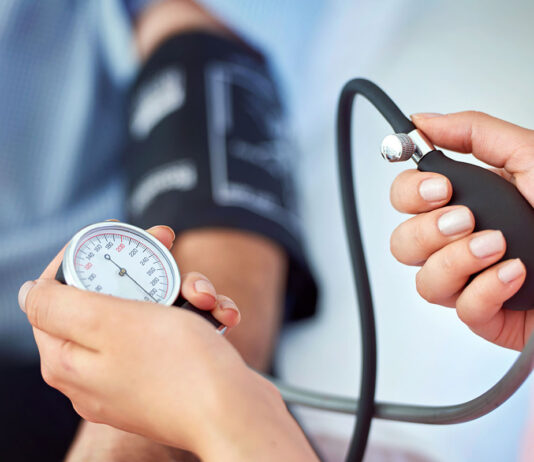 Evita la hipertensión con ejercicio, potasio y una dieta saludable hipertension como factor de riesgo y como prevenirlo