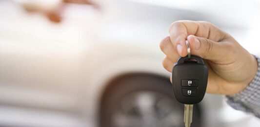 Michelin, Pirelli y Bridgestone aceleran hacia la movilidad eléctrica: innovación sostenible en neumáticos EV