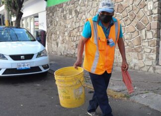 Clara Brugada presenta iniciativa para regular a franeleros Clara Brugada presenta iniciativa para regular a franeleros