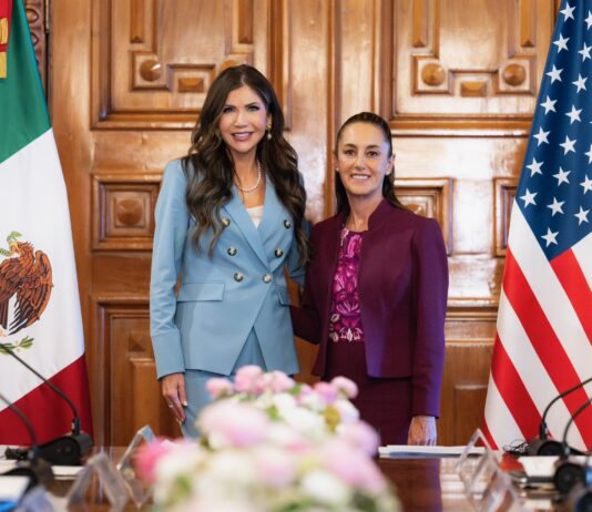 Claudia Sheinbaum vs. Kristi Noem: ¿Crisis diplomática por protestas en EE. UU.?