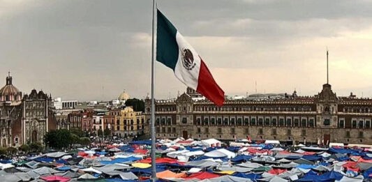 Estación Zócalo del Metro CDMX: 21 días cerrada por plantón de la CNTE Estación Zócalo del Metro CDMX 21 días cerrada por plantón de la CNTE
