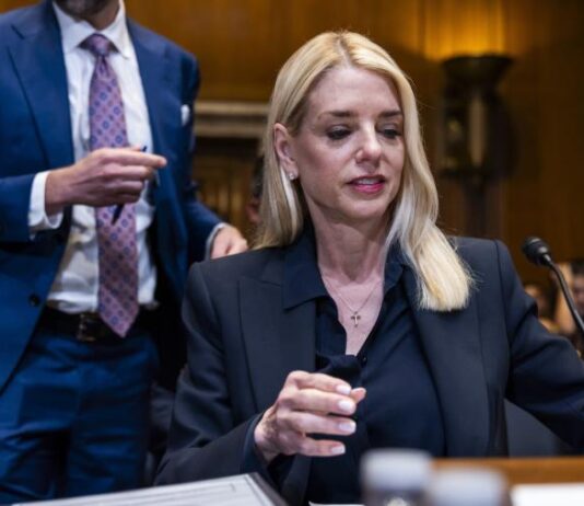 Fiscal de Estados Unidos incluye a México en Lista de Adversarios Fiscal de Estados Unidos incluye a México en Lista de Adversarios