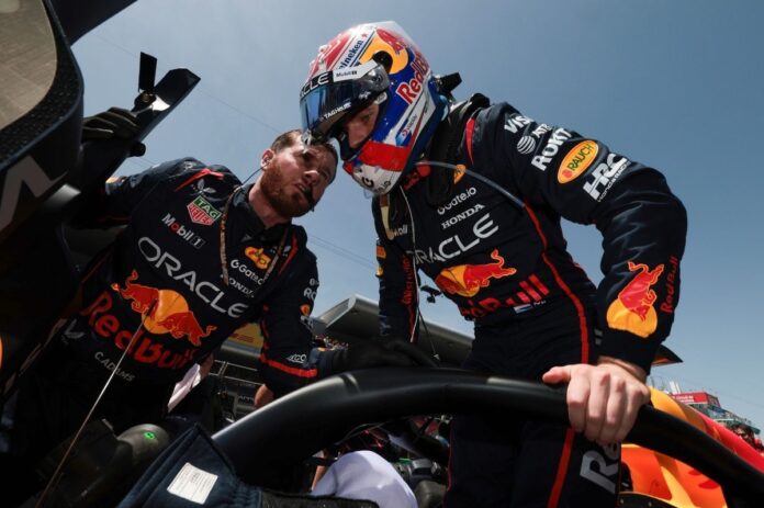 Max Verstappen al borde de la suspensión acumula 11 puntos de penalización en la F1 2025 Max Verstappen al borde de la suspensión acumula 11 puntos de penalización en la F1 2025