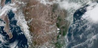 Sheinbaum vuela a Oaxaca tras el paso de Erick: liderazgo en acción ante el huracán