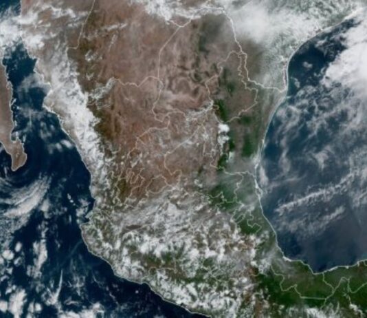 Sheinbaum vuela a Oaxaca tras el paso de Erick: liderazgo en acción ante el huracán