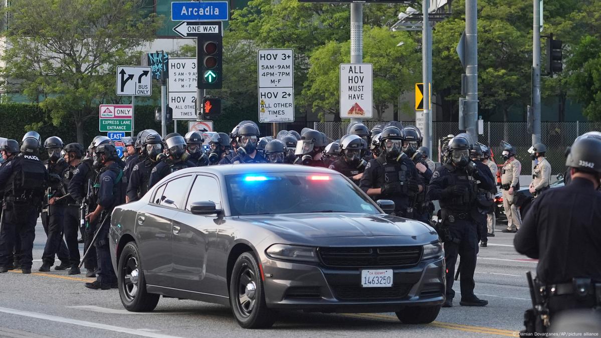 Trump envía soldados a Los Ángeles tras dos días de protestas de latinos
