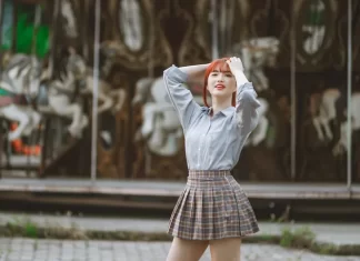 Faldas chic 2025: guía neutral para estilizar según tipo de piel guia de faldas nair