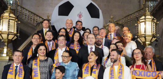 CDMX arranca cuenta regresiva: reloj y 40 edificios iluminados rumbo al Mundial 2026 mundial 2026 carla brugada