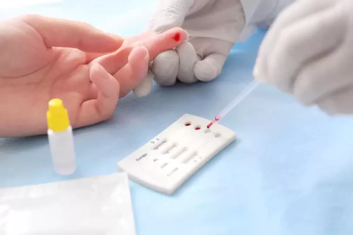 Pastilla diaria: UNAM e IMSS lanzan tratamiento preventivo contra el VIH