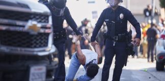 California enfrenta redadas de Trump entre protestas y toque de queda redadas trump california
