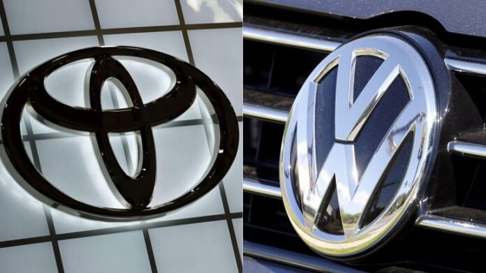 Profeco alerta sobre fallas en vehículos de Volkswagen y Toyota en México