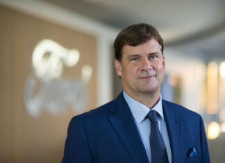 ¿Amenaza existencial? El CEO de Ford advierte sobre el ascenso imparable de los autos chinos