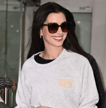 Anne Hathaway redefine el verano 2025: jeans cut‑out elegantes y ultracool