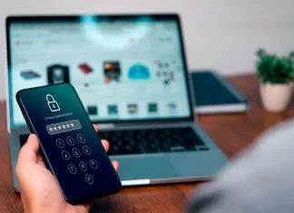 Los 3 botones que debes desactivar antes de salir de casa para evitar ciberataques ciberseguridad botones smartphone
