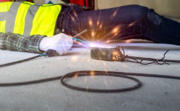 Primeros auxilios ante una electrocución: qué hacer para salvar una vida primeros auxilios electrocutado