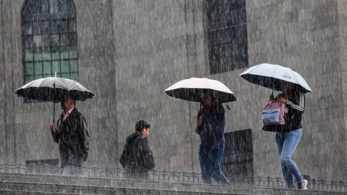 Activan Doble Alerta en la CDMX por Pronóstico de Fuertes Lluvias