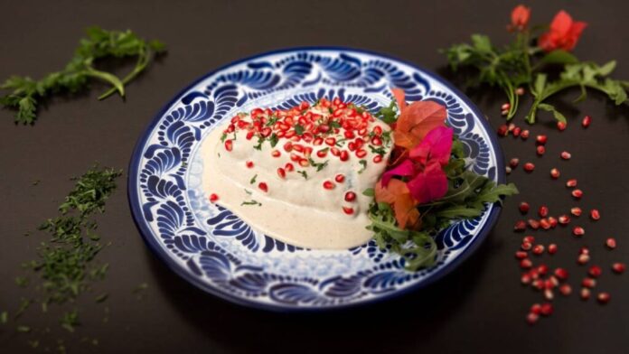 Costos de los chiles en nogada para incrementan por alza en ingredientes