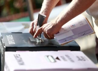 Movimiento Ciudadano propone bajar la edad para votar a los 16 años Movimiento Ciudadano propone bajar la edad para votar a los 16 años