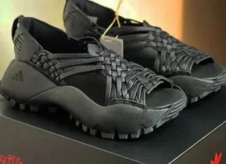 Oaxaca exige suspensión de venta de huaraches de Adidas Oaxaca exige suspensión de venta de huaraches de Adidas
