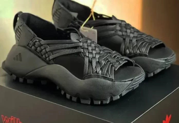 Oaxaca exige suspensión de venta de huaraches de Adidas