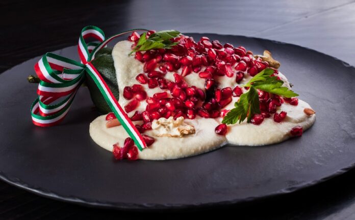 Tradicional Chile en Nogada, receta para estas fiestas patrias