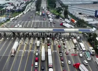 Transportistas anuncian mega marcha que paralizará CDMX el 1 de septiembre Transportistas anuncian mega marcha que paralizará CDMX el 1 de septiembre
