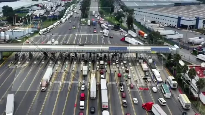 Transportistas anuncian mega marcha que paralizará CDMX el 1 de septiembre
