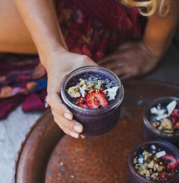 Acai Bowl: el desayuno antioxidante de Mikaela Reuben que renueva tu piel y energía