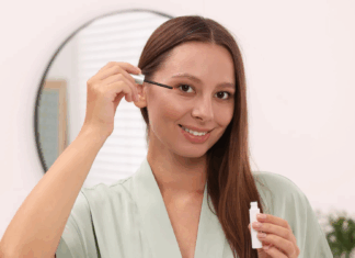 Ingrediente casero que debes evitar en las pestañas… ¡Incluso si es natural!