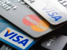 Cobrar comisión por pago con tarjeta en México es ilegal: sanciones y cómo denunciar
