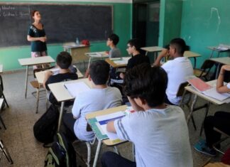 Más del 50% de estudiantes mexicanos carecen de acceso a tecnología en sus escuelas