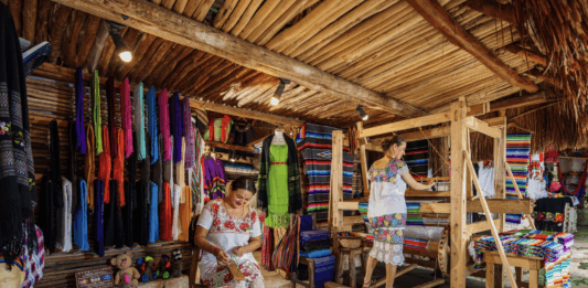 Xcaret celebra la Segunda Feria de Arte Popular Mexicano 2025: un escaparate de tradición y creatividad