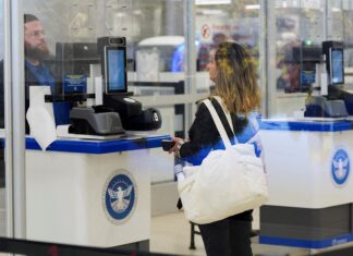 TSA implementa nueva tecnología que elimina la necesidad de sacar líquidos y laptops en aeropuertos de EE.UU.