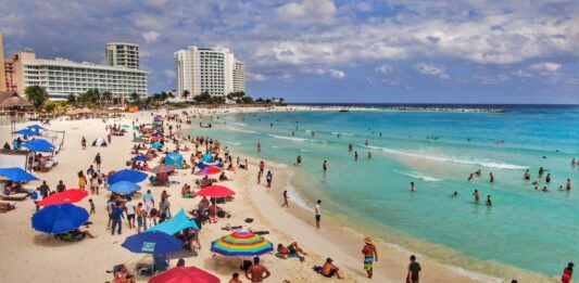 Caribe mexicano reclama a Sheinbaum mayor promoción internacional: ¿riesgo para el turismo?