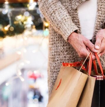 Gasto navideño en EU caerá 5 % en 2025, según PwC compras de navidad en eu 2025