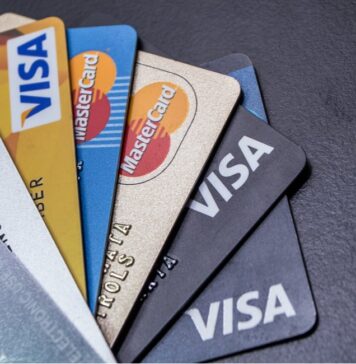 Alerta financiera: señales de que perdiste el control de tus tarjetas de crédito finanzas tarjetas de credito