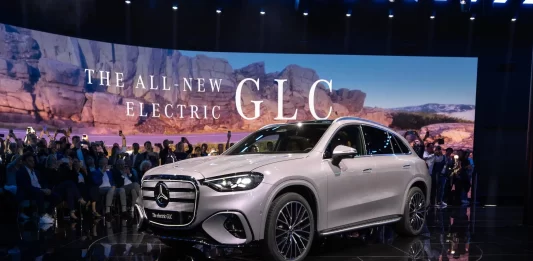 GLC 100% eléctrico: Mercedes presenta SUV con hasta 713 km de autonomía y carga ultrarrápida mercedes GLC electrico