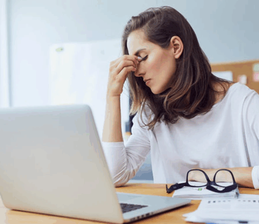 Estrés laboral saludable: cómo transformar la presión en una aliada en el trabajo